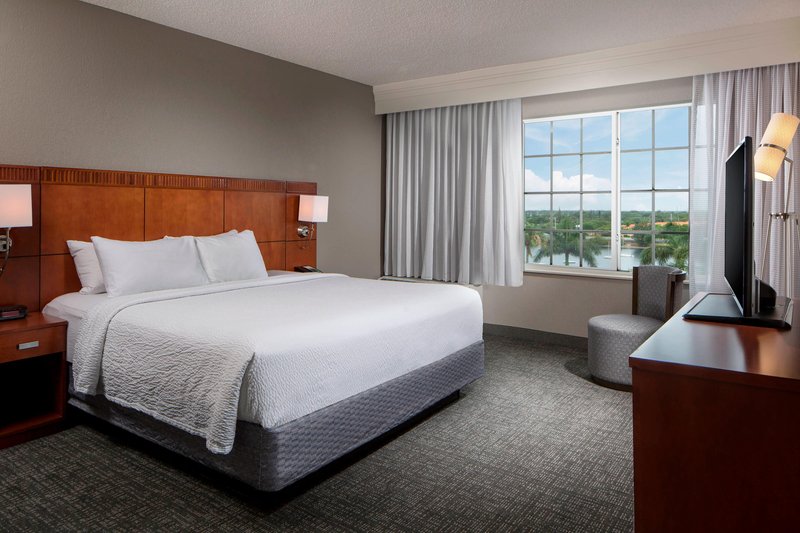 Courtyard Marriott Fort Lauderdale Airport & Cruise Port GOGO