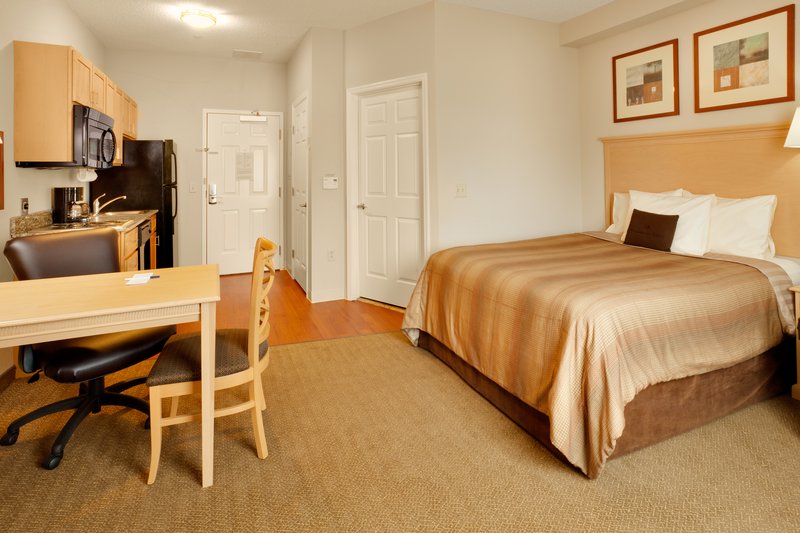 Candlewood Suites Harrisburg | GOGO Worldwide Vacations