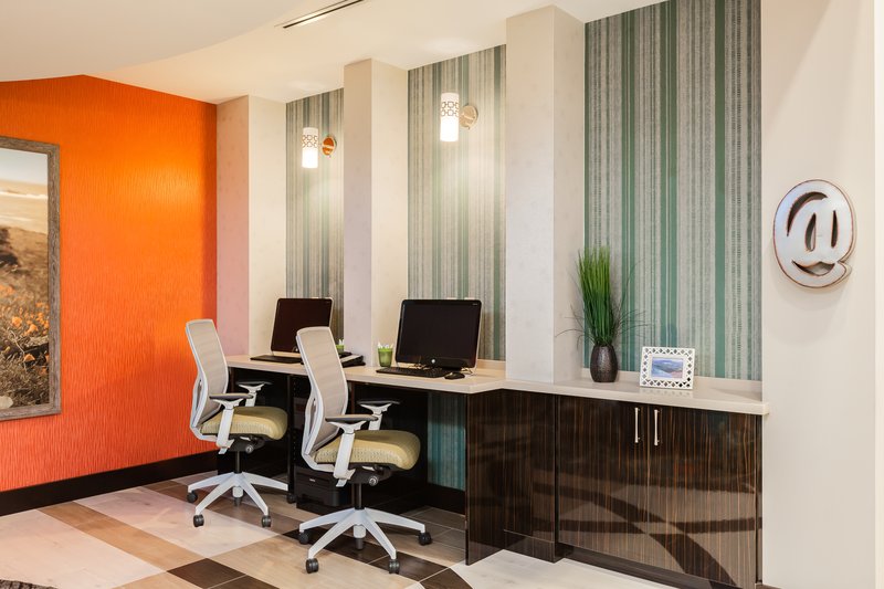 Holiday Inn Express And Suites Eureka Gogo Worldwide Vacations