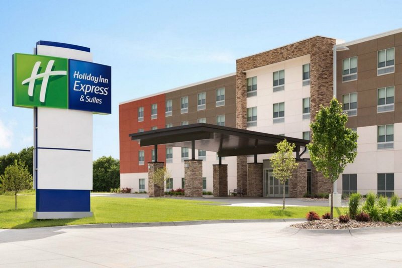 Holiday Inn Express And Suites West Omaha - Elkhorn | GOGO Worldwide ...