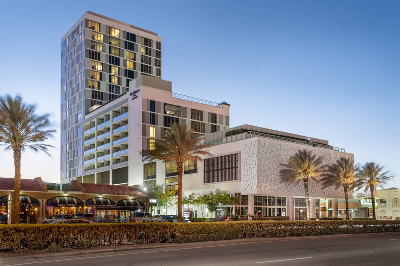 Residence Inn Miami Sunny Isles Beach | GOGO Worldwide Vacations